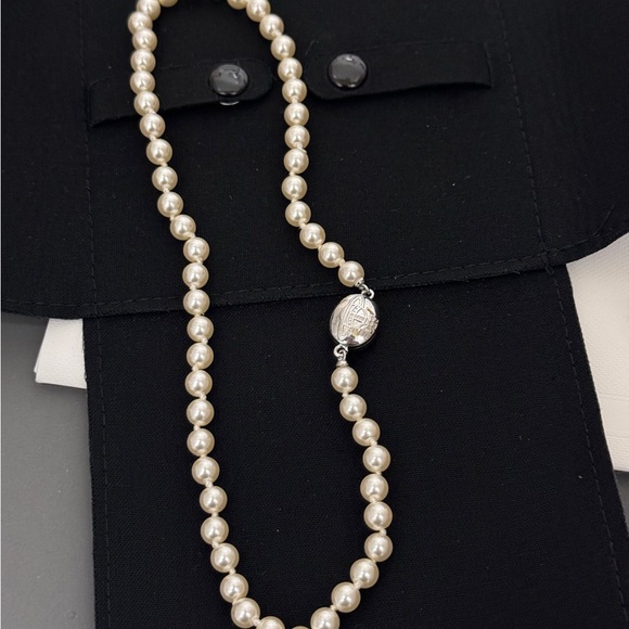 Vivienne Westwood Pearl Necklace with Silver Orb - Picture 2 of 4